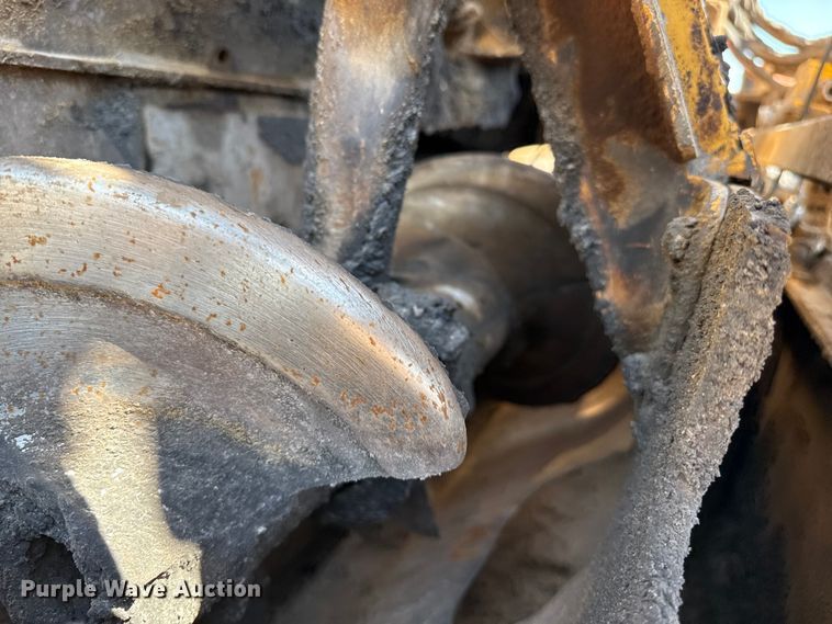 image for item DZ8973 2018 Weiler P385B paver