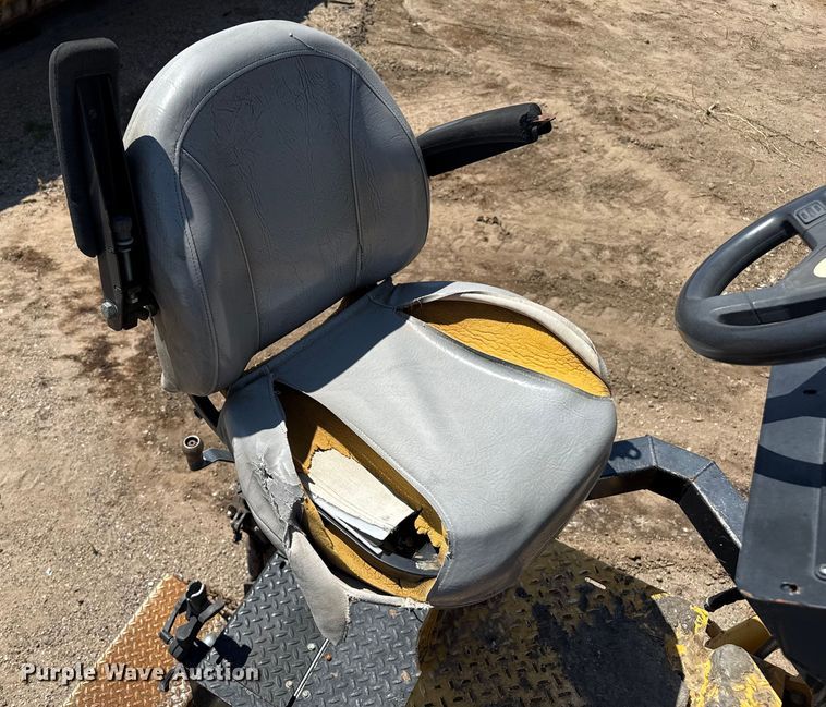 image for item DZ8973 2018 Weiler P385B paver