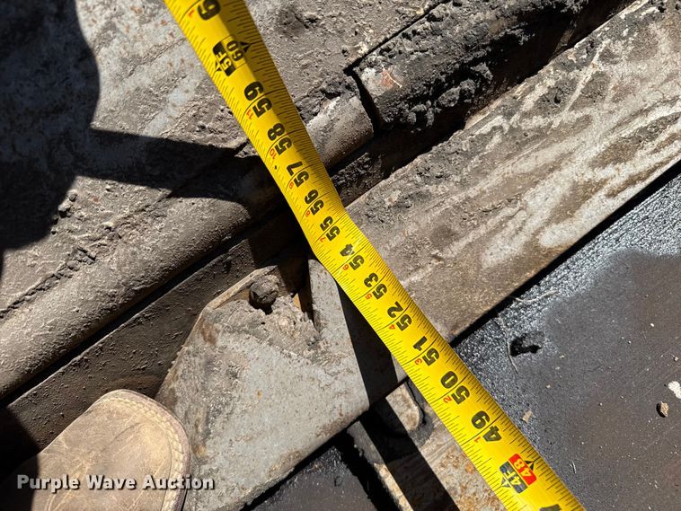 image for item DZ8973 2018 Weiler P385B paver