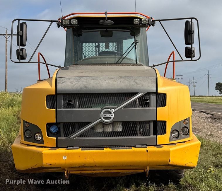 image for item DZ8974 2019 Volvo A30G articulated scraper truck with 2016 K-Tec 1228 scraper