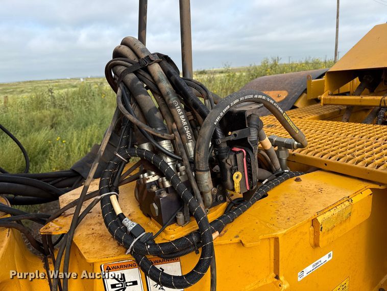 image for item DZ8974 2019 Volvo A30G articulated scraper truck with 2016 K-Tec 1228 scraper