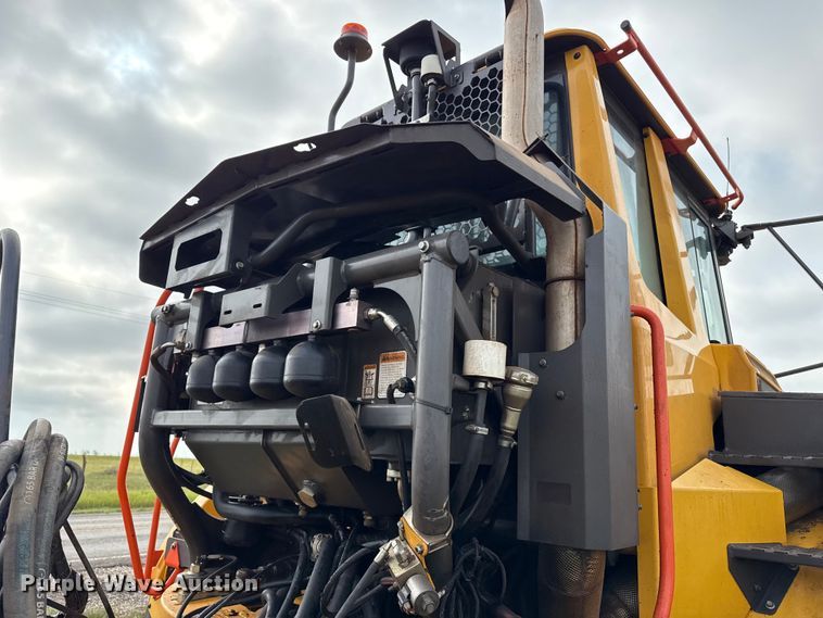 image for item DZ8974 2019 Volvo A30G articulated scraper truck with 2016 K-Tec 1228 scraper