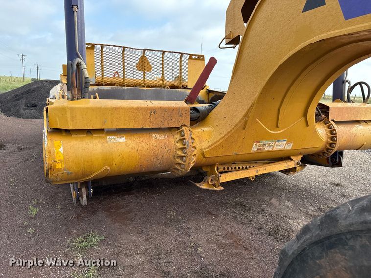 image for item DZ8974 2019 Volvo A30G articulated scraper truck with 2016 K-Tec 1228 scraper