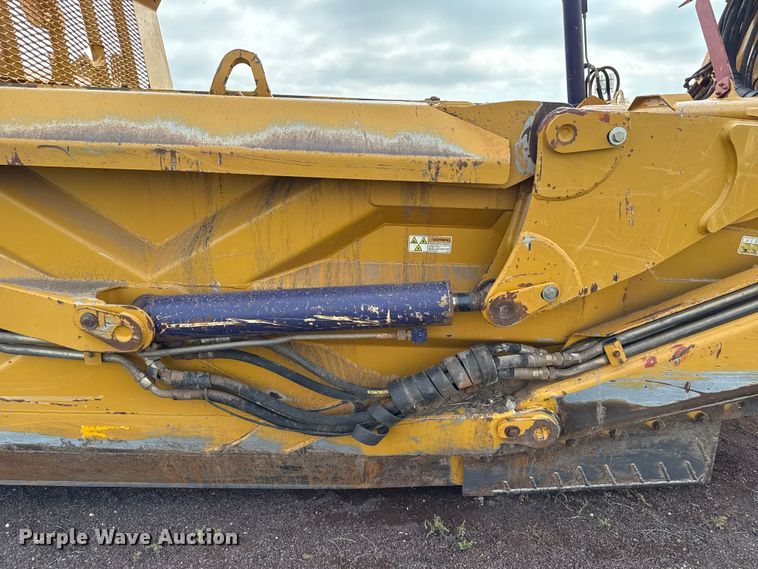 image for item DZ8974 2019 Volvo A30G articulated scraper truck with 2016 K-Tec 1228 scraper