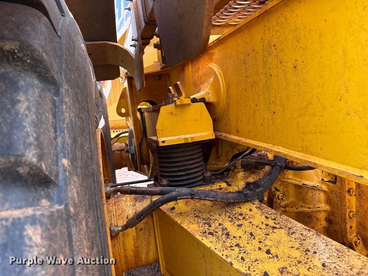 image for item DZ8974 2019 Volvo A30G articulated scraper truck with 2016 K-Tec 1228 scraper