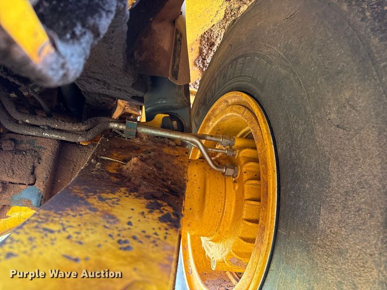 image for item DZ8974 2019 Volvo A30G articulated scraper truck with 2016 K-Tec 1228 scraper