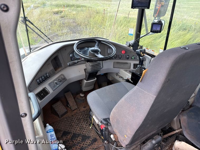 image for item DZ8974 2019 Volvo A30G articulated scraper truck with 2016 K-Tec 1228 scraper