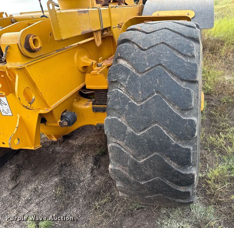 image for item DZ8974 2019 Volvo A30G articulated scraper truck with 2016 K-Tec 1228 scraper