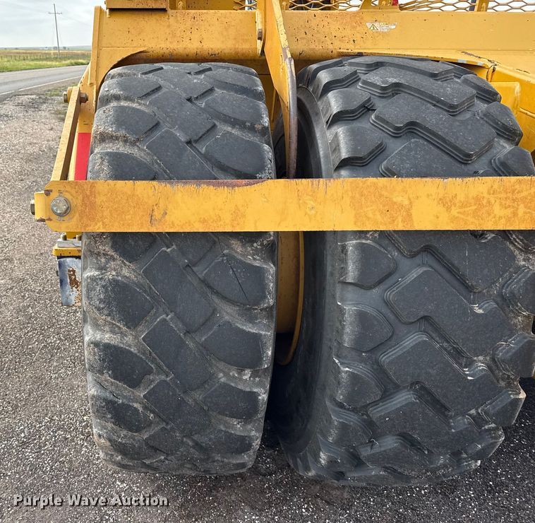 image for item DZ8974 2019 Volvo A30G articulated scraper truck with 2016 K-Tec 1228 scraper