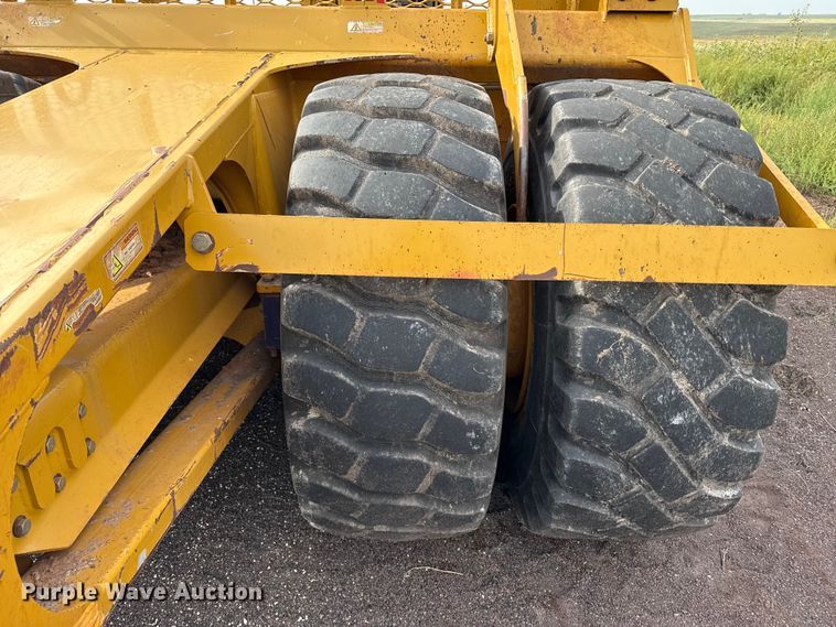 image for item DZ8974 2019 Volvo A30G articulated scraper truck with 2016 K-Tec 1228 scraper