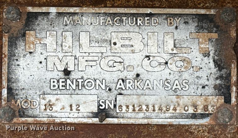 image for item DZ8976 1984 International F-4370 dump truck