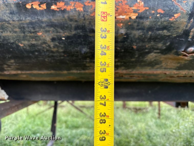 image for item DZ8977 1995 Clement end dump trailer