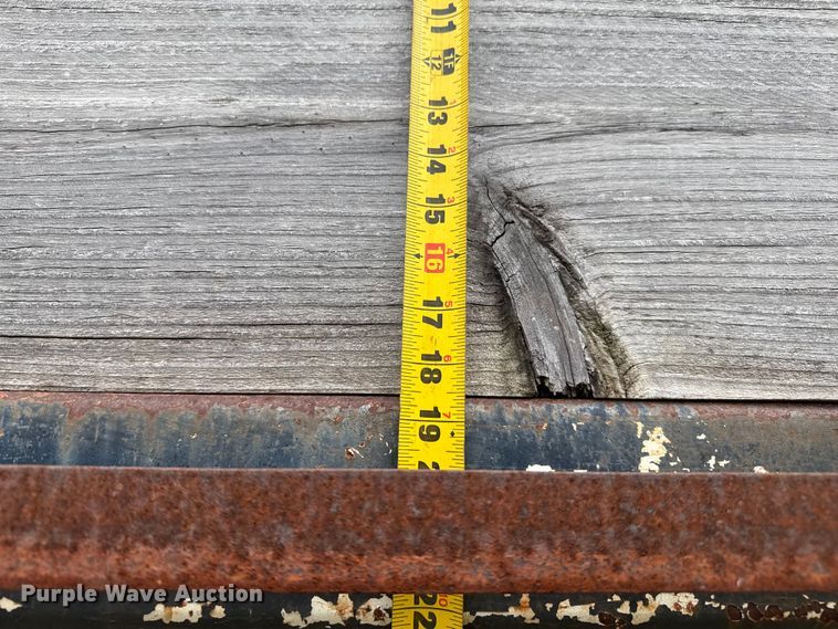 image for item DZ8977 1995 Clement end dump trailer