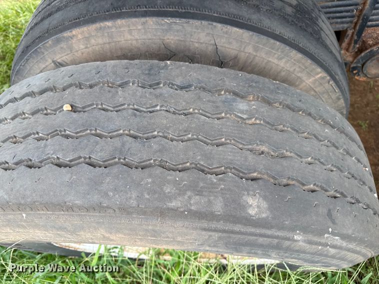 image for item DZ8977 1995 Clement end dump trailer