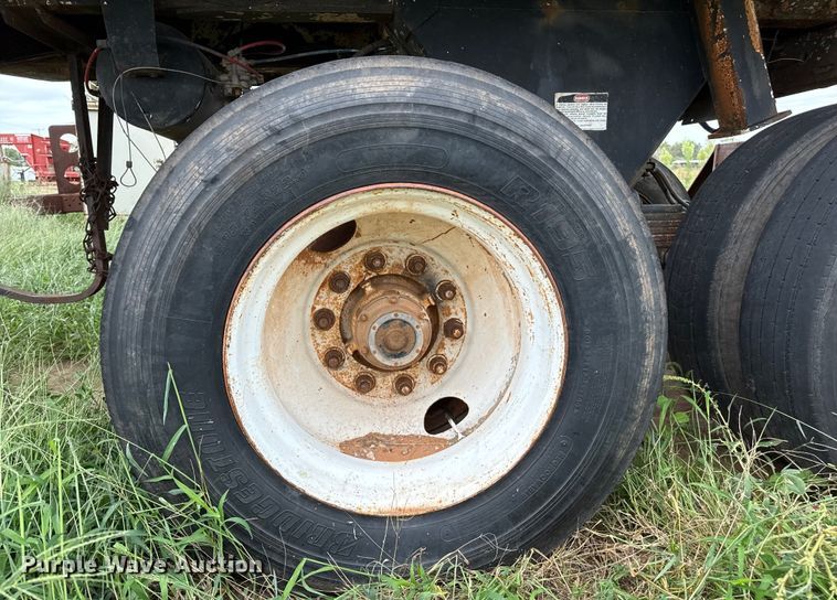 image for item DZ8977 1995 Clement end dump trailer