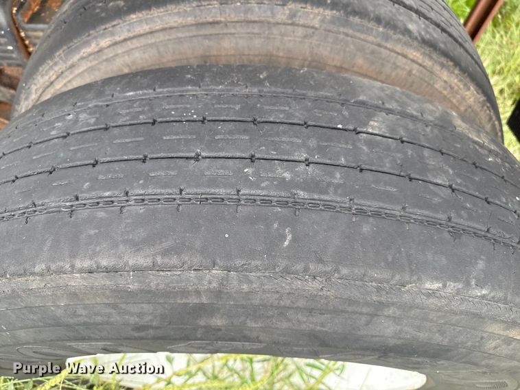 image for item DZ8977 1995 Clement end dump trailer