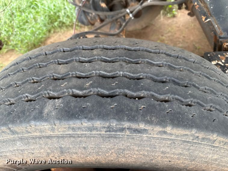 image for item DZ8977 1995 Clement end dump trailer