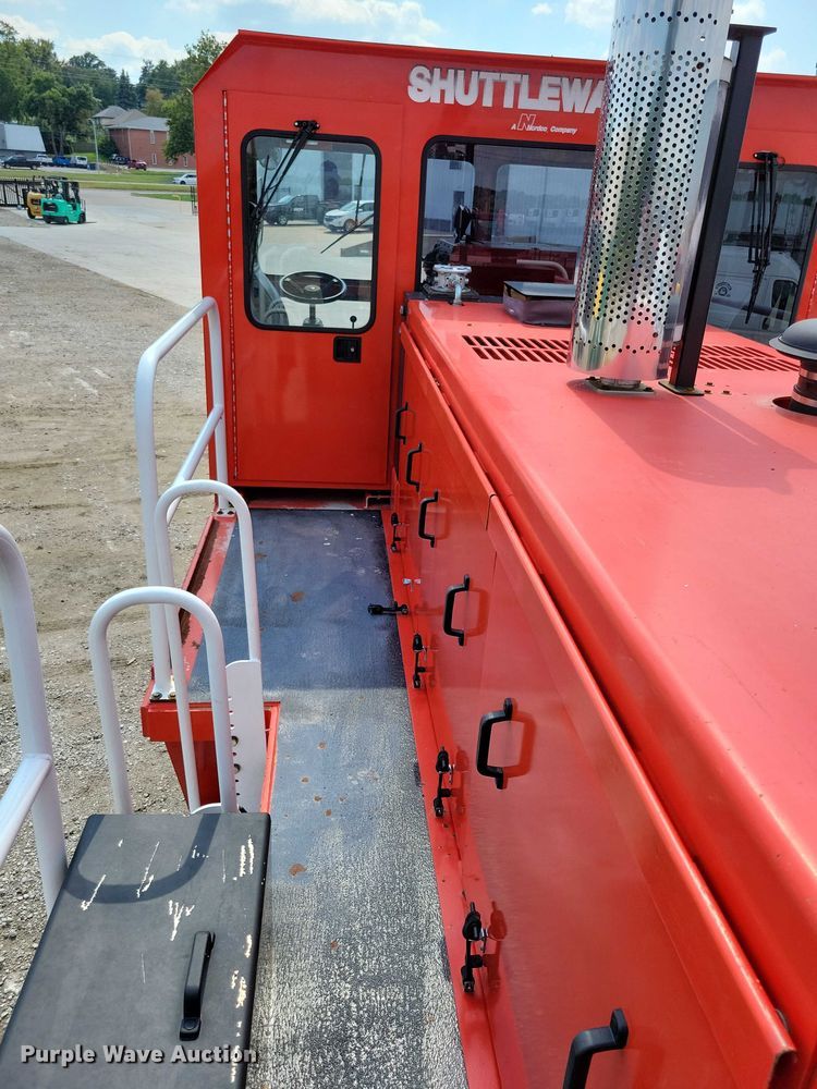 image for item EA2527 2015 Shuttlewagon Navigator NVX5025 railcar mover