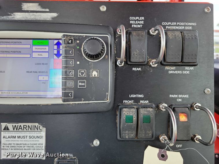 image for item EA2527 2015 Shuttlewagon Navigator NVX5025 railcar mover