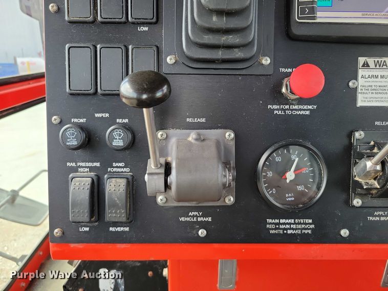 image for item EA2527 2015 Shuttlewagon Navigator NVX5025 railcar mover