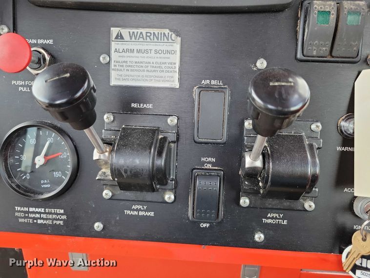 image for item EA2527 2015 Shuttlewagon Navigator NVX5025 railcar mover