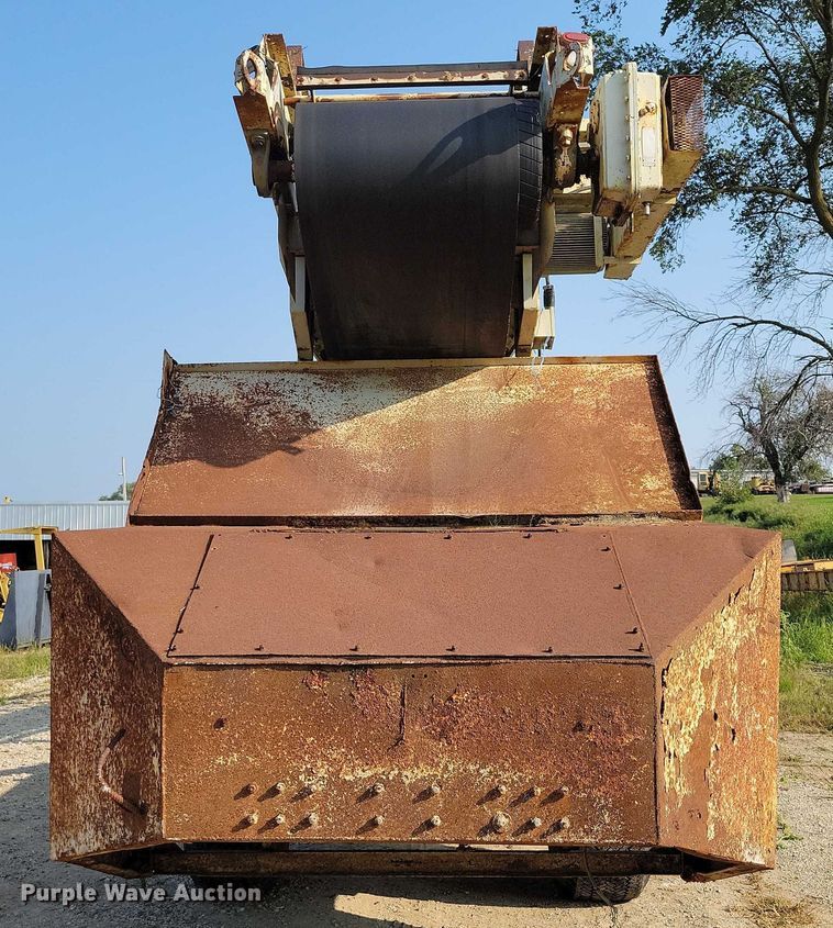 image for item EA2529 Nordberg stacking conveyor