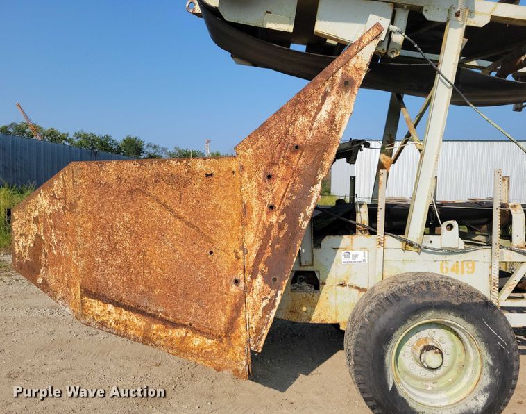 image for item EA2529 Nordberg stacking conveyor