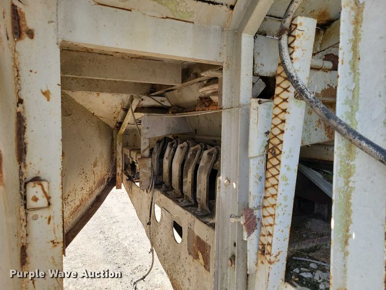 image for item EA2529 Nordberg stacking conveyor