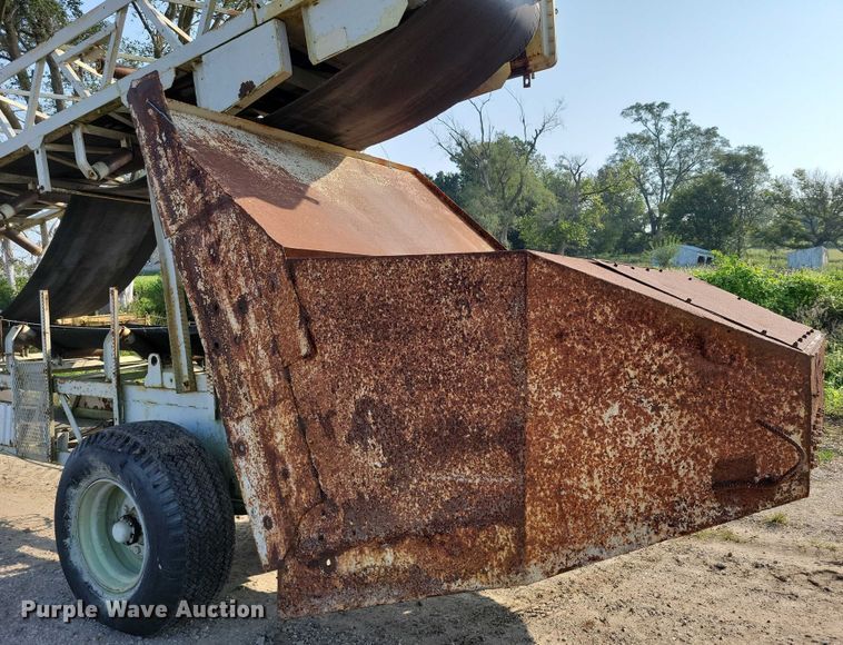 image for item EA2529 Nordberg stacking conveyor