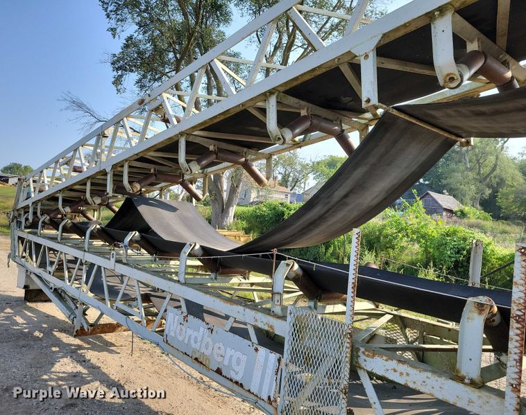 image for item EA2529 Nordberg stacking conveyor