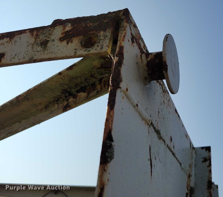 image for item EA2529 Nordberg stacking conveyor