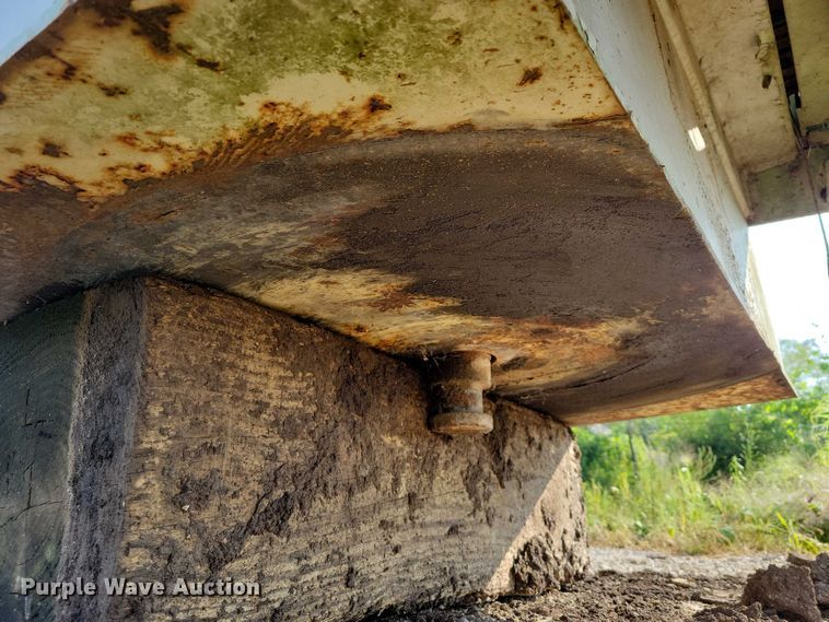 image for item EA2529 Nordberg stacking conveyor