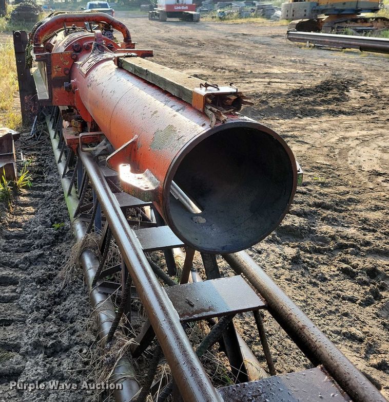 image for item EA2530 Kobelco K13 diesel hammer