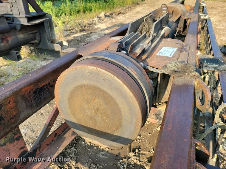 image for item EA2531 McKlernan DE30B diesel hammer