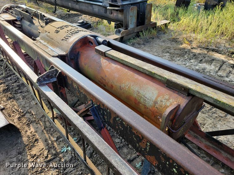 image for item EA2531 McKlernan DE30B diesel hammer