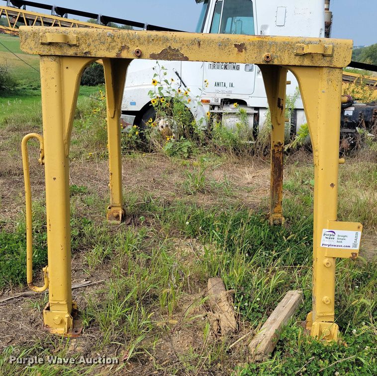 image for item EA2539 Caterpillar ROPS