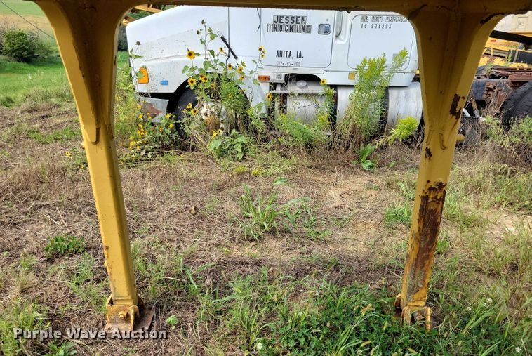 image for item EA2539 Caterpillar ROPS