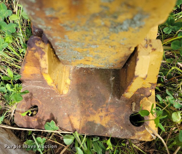 image for item EA2539 Caterpillar ROPS