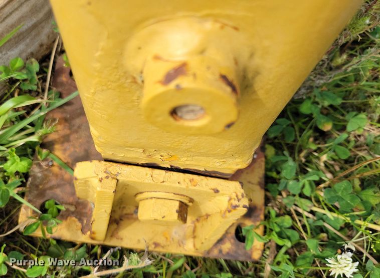 image for item EA2539 Caterpillar ROPS