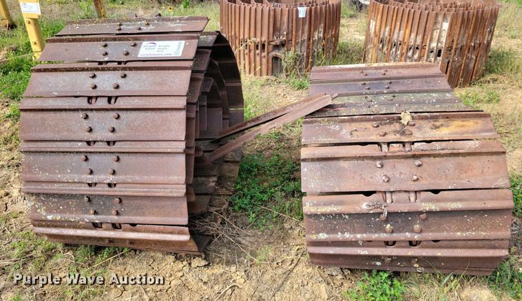 image for item EA2540 Dozer tracks