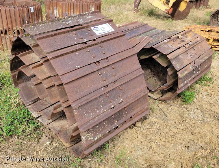 image for item EA2540 Dozer tracks