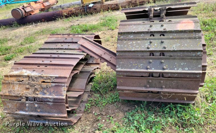 image for item EA2540 Dozer tracks