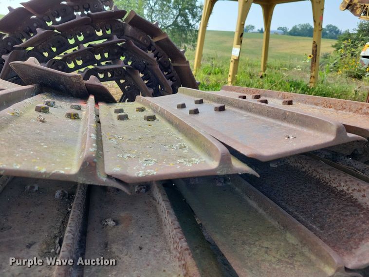 image for item EA2540 Dozer tracks