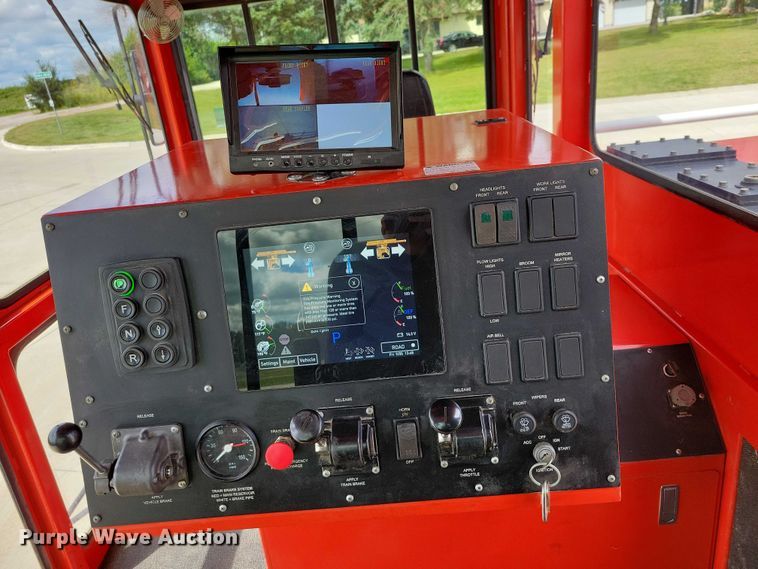 image for item EA2546 Shuttlewagon Navigator NVX6030 railcar mover