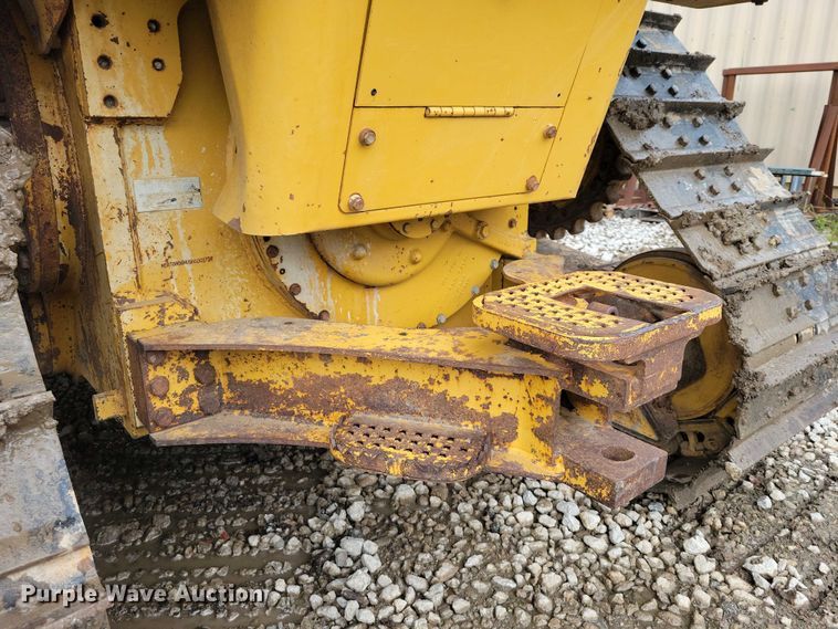 image for item EA2547 2010 Caterpillar D6N LGP dozer