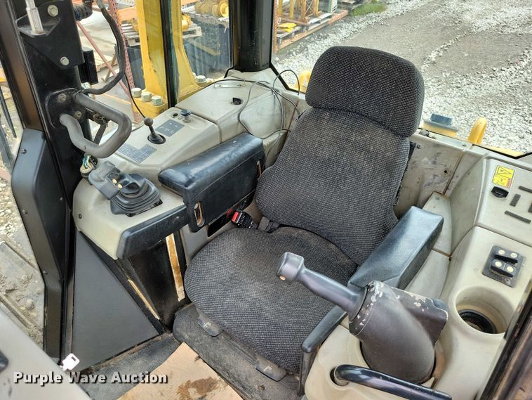 image for item EA2547 2010 Caterpillar D6N LGP dozer