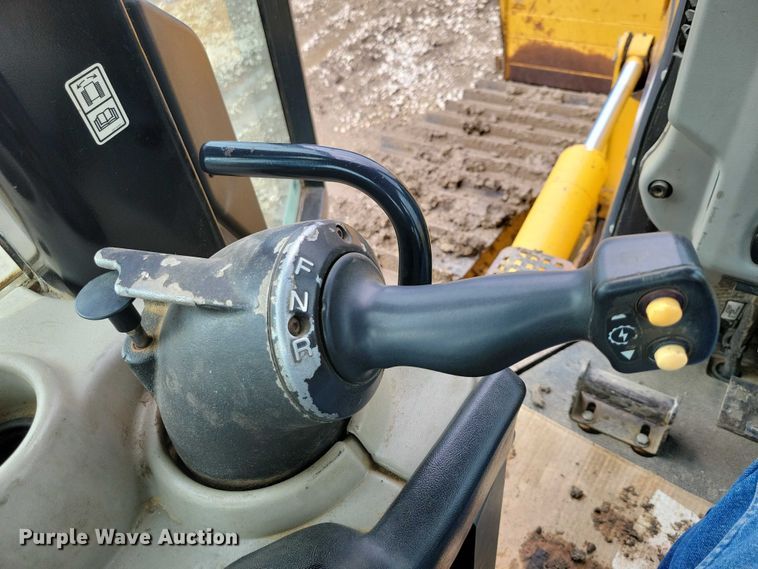 image for item EA2547 2010 Caterpillar D6N LGP dozer