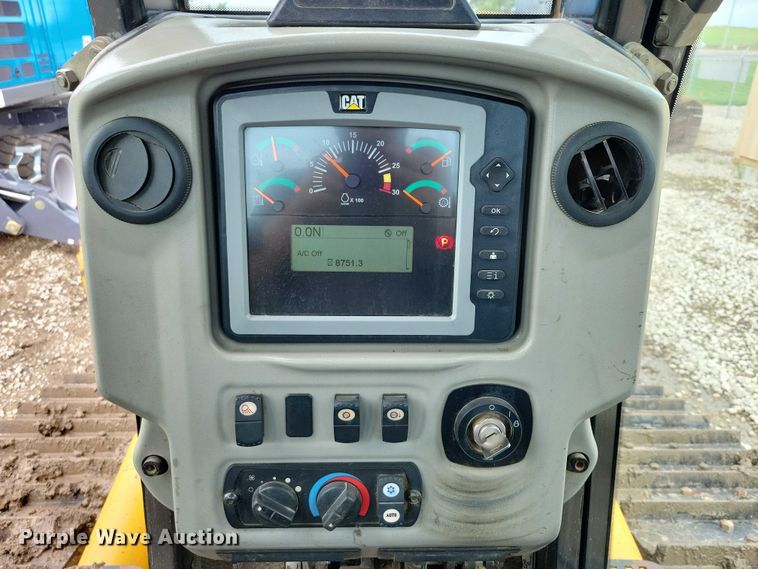 image for item EA2547 2010 Caterpillar D6N LGP dozer