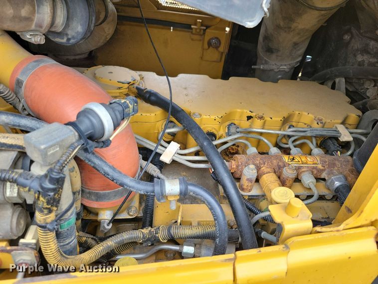 image for item EA2547 2010 Caterpillar D6N LGP dozer