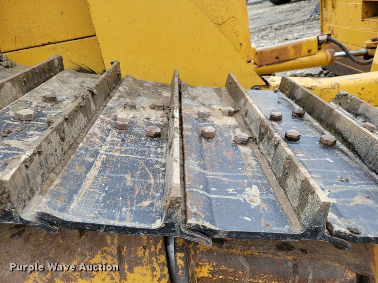 image for item EA2547 2010 Caterpillar D6N LGP dozer